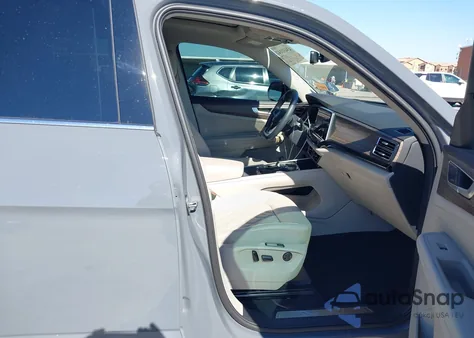 2025 Volkswagen Atlas 2.0T Sel Premium R-Line from USA, damaged, VIN 1V2FR2CA6SC518369